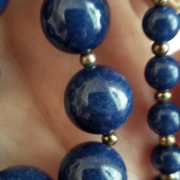 Vintage blue stone bead necklace gold tone Lapis Lazuli? Elegant boho - Picture 5 of 16
